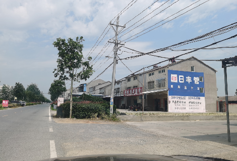 甘泉如何能保证墙体广告的醒目性？